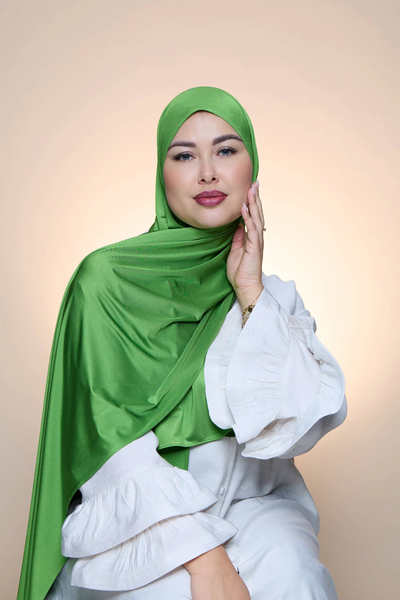 Hijab Premium Satin  Mae Green - Image 3