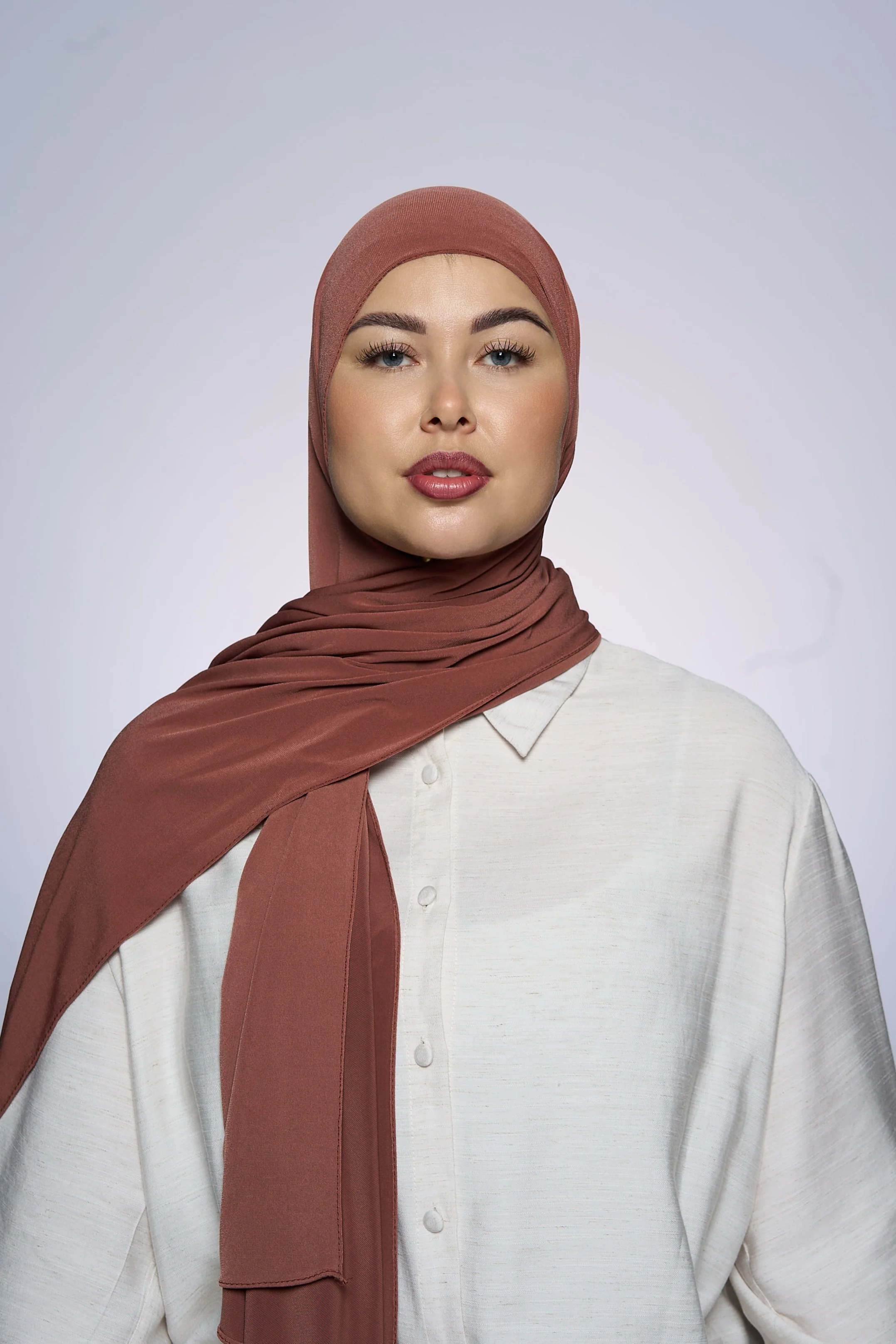 Premium Jersey Hijab Fin - Caramel Brown - Image 3