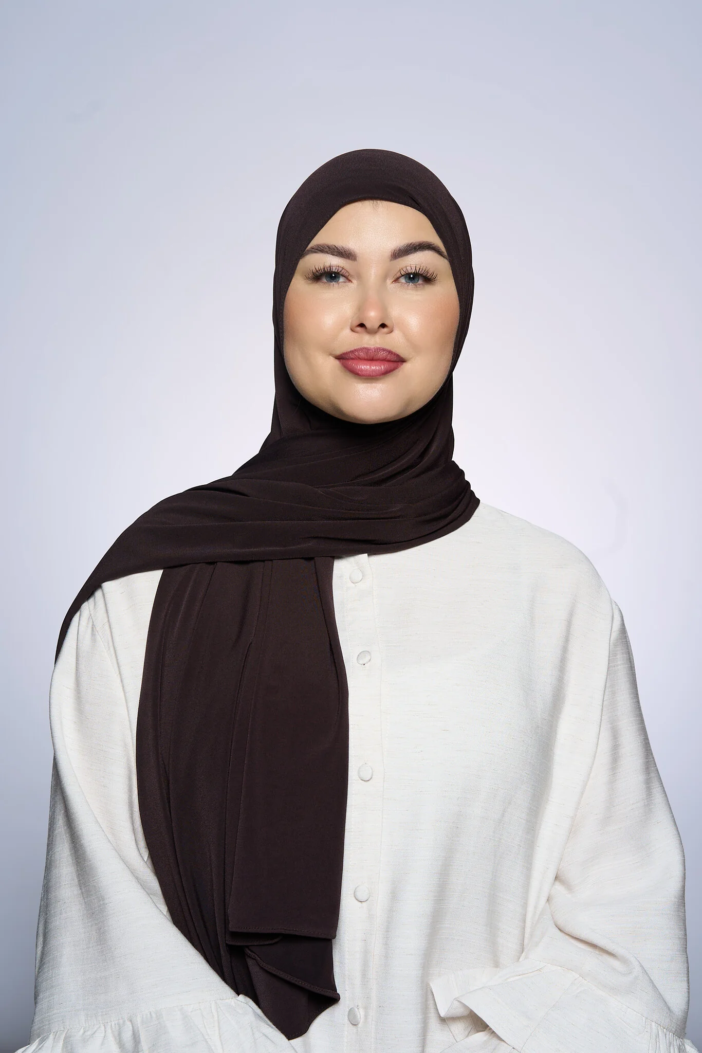 Premium Jersey Hijab Fin -   Coffee Brown - Image 3