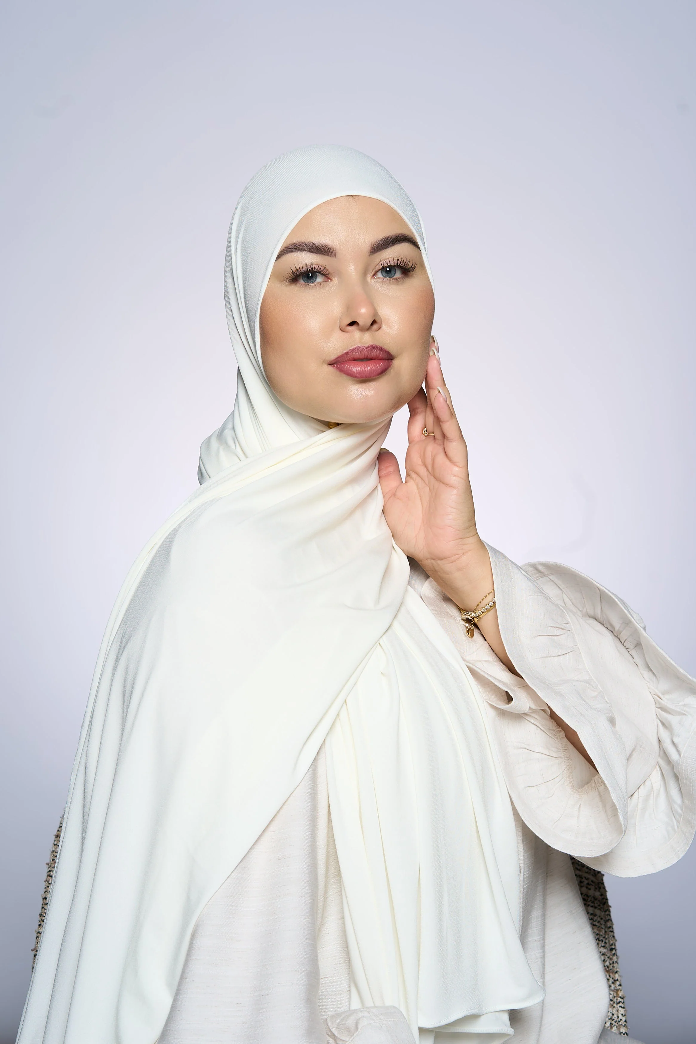 Premium Jersey Hijab Fin -  Ivory - Image 3
