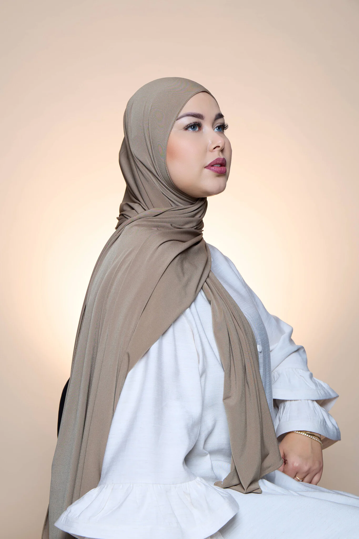 Premium Jersey Hijab Fin -  Light Oyster - Image 3