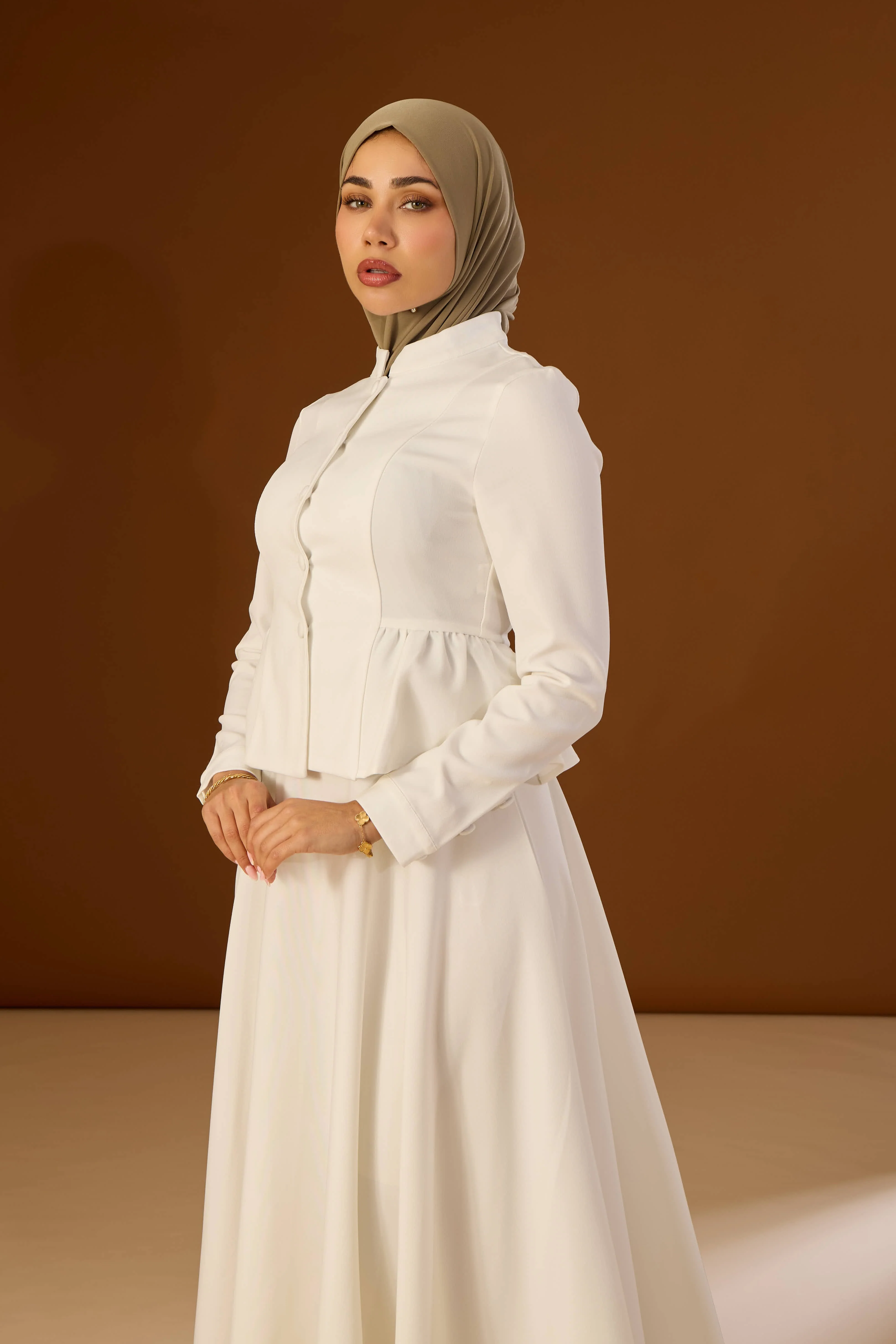 Set Desi White