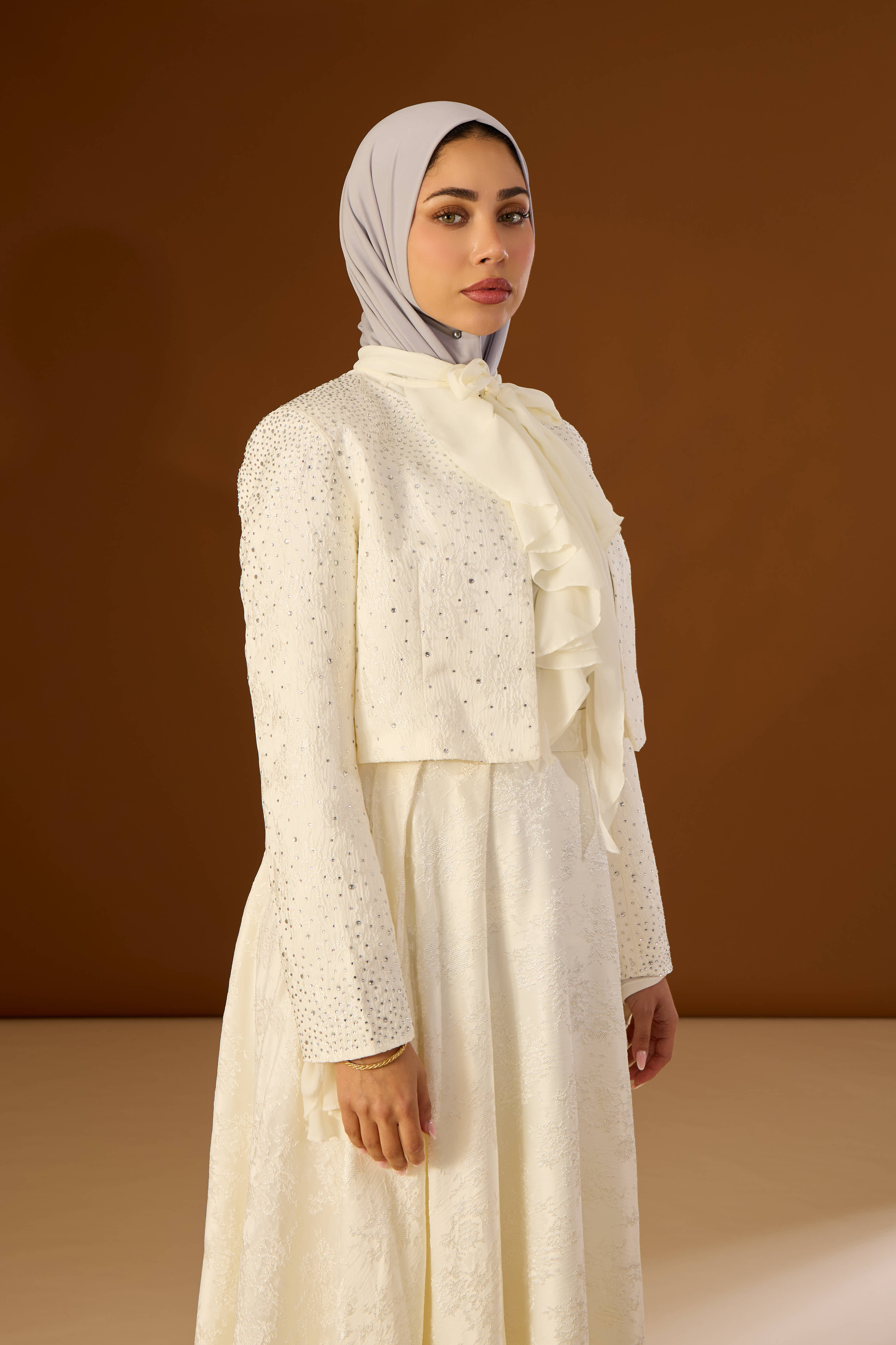 Set Nia White