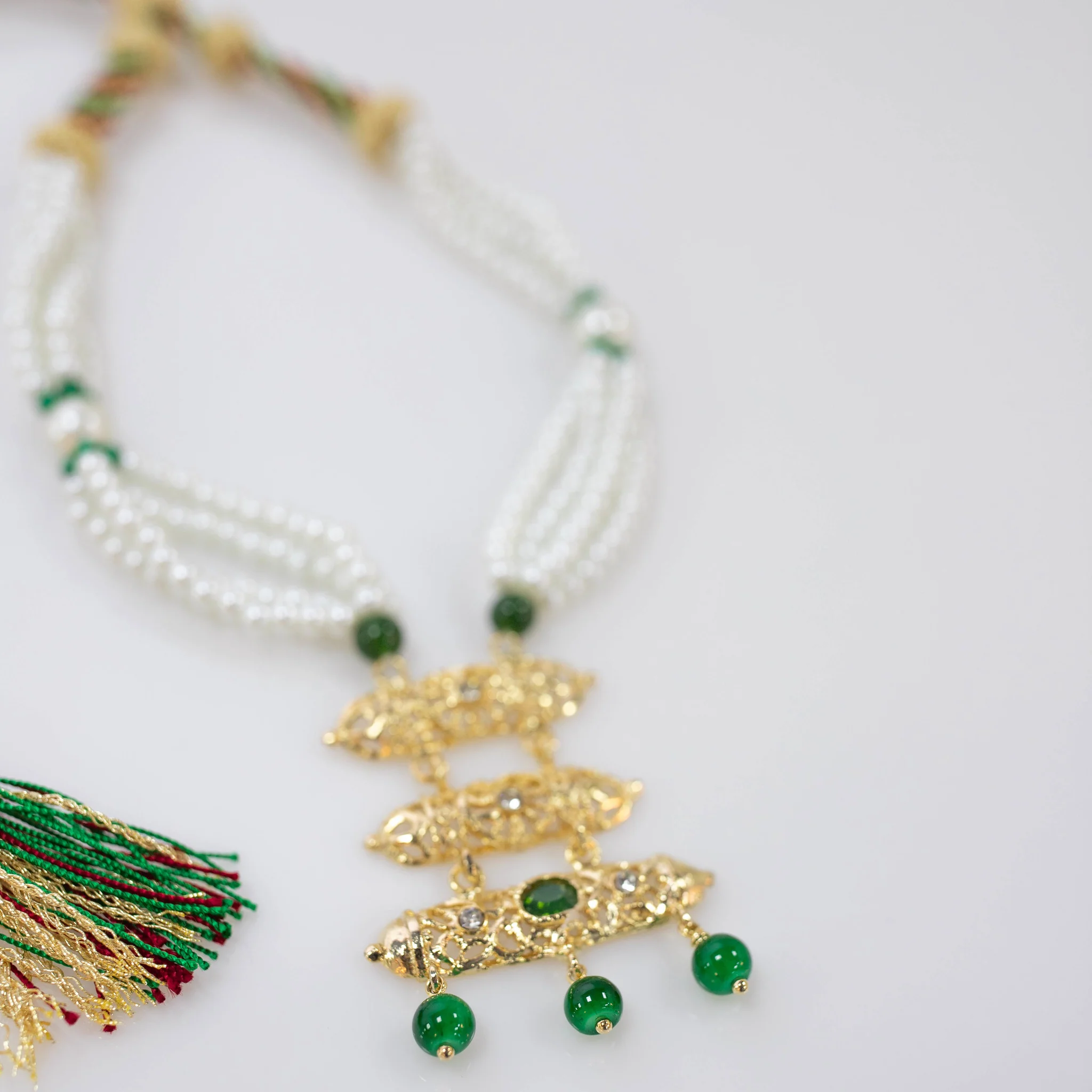 WHITE GREEN PEARL NECKLACE HNIA - Image 2